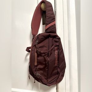 Patagonia Atom Sling Burgundy